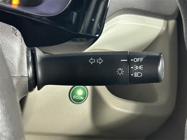 N-WGN G SSパッケージ 純正ナビ バックカメラ フルセグ Bluetooth ETC 充電用USBジャック プッシュスタート シティブレーキアクティブシステム 純正フロアマット カーテンエアバッグ ステアリングスイッチ(14枚目)