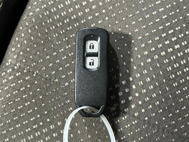 N-WGN G SSパッケージ 純正ナビ バックカメラ フルセグ Bluetooth ETC 充電用USBジャック プッシュスタート シティブレーキアクティブシステム 純正フロアマット カーテンエアバッグ ステアリングスイッチ(17枚目)