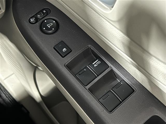 N-WGN G SSパッケージ 純正ナビ バックカメラ フルセグ Bluetooth ETC 充電用USBジャック プッシュスタート シティブレーキアクティブシステム 純正フロアマット カーテンエアバッグ ステアリングスイッチ(19枚目)