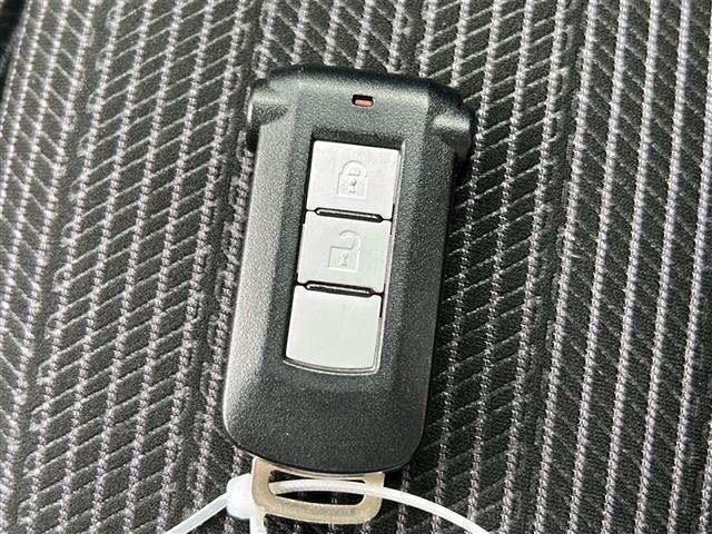 デイズルークス X Vセレクション 禁煙 純正ナビ アラウンドビューモニター 両側パワースライドドア コーナーセンサー 純正アルミホールリアサーキュレーター スマートキー プッシュスタート エマージェンシーブレーキ 車線逸脱警報(16枚目)