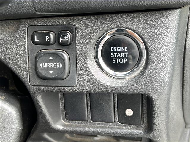 ハイエースバン スーパーGL ダークプライム バックカメラ ETC LEDヘッドライト ウッドコンビステアリング 電動格納ミラー ドアバイザー スマートキー/プッシュスタート オートライト リモートスタート フロアマット(14枚目)