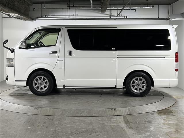 ハイエースバン スーパーGL ダークプライム バックカメラ ETC LEDヘッドライト ウッドコンビステアリング 電動格納ミラー ドアバイザー スマートキー/プッシュスタート オートライト リモートスタート フロアマット(41枚目)