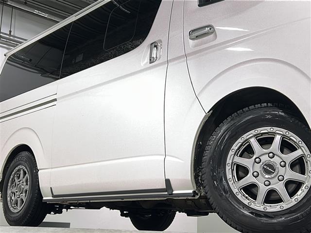 ハイエースバン スーパーGL ダークプライム バックカメラ ETC LEDヘッドライト ウッドコンビステアリング 電動格納ミラー ドアバイザー スマートキー/プッシュスタート オートライト リモートスタート フロアマット(42枚目)