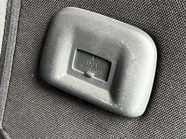セレナ Ｘ　ＶセレクションＩＩ　禁煙車　純正７型ナビ　両側パワースライドドア　全方位カメラ　レーダークルーズコントロールバックカメラ　エマージェンシーブレーキ　パーキングアシスト　リアオートエアコン　保証書　ドラレコ（20枚目）
