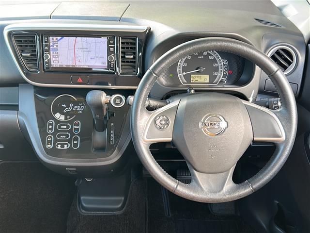 デイズルークス X Vセレクション 禁煙 純正ナビ アラウンドビューモニター エマージェンシーブレーキ 車線逸脱警報 コーナーセンサー ドライブレコーダー ETC 革調シートカバー サンシェード サーキュレーター スマートキー/スペア(2枚目)