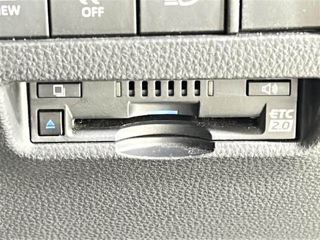 ハリアーハイブリッド Z レザーパッケージ 禁煙 JBL 純正12.3型ナビ パノラミックビューモニター デジタルインナーミラー BSM シートヒーター ベンチレーション レザーシート ステアリングヒーター ETC2.0 LEDヘッドライト(18枚目)