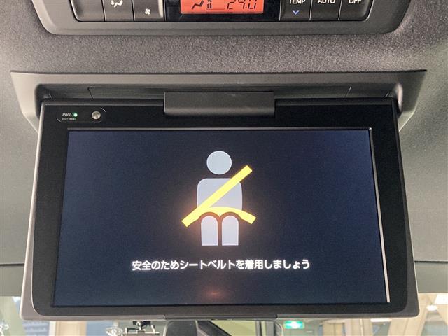 エスクァイア Gi 純正ナビ 両側パワースライドドア プリクラッシュセーフティ レーダークルーズコントロール レーンキープアシスト TRDエアロパーツ シートヒーター 純正アルミホイール 前後ドライブレコーダー LED(2枚目)