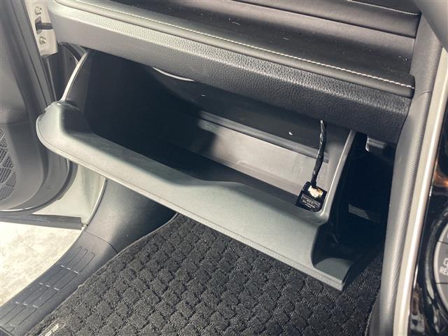 エスクァイア Gi 純正ナビ 両側パワースライドドア プリクラッシュセーフティ レーダークルーズコントロール レーンキープアシスト TRDエアロパーツ シートヒーター 純正アルミホイール 前後ドライブレコーダー LED(23枚目)