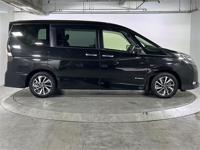 セレナ e-パワー ハイウェイスターV 禁煙 セーフティパックB 純正ナビ フリップダウンモニター アラウンドビューモニター プロパイロット デジタルミラー BSW ドライブレコーダー 前後ドライブレコーダー ETC OP16インチアルミ(32枚目)