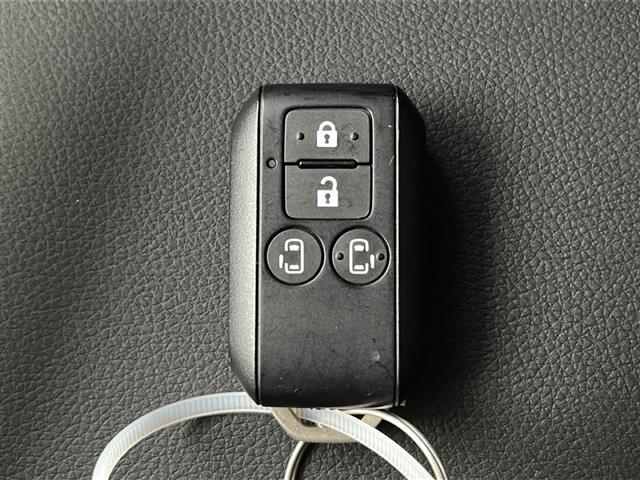 スペーシアカスタム ハイブリッドＸＳターボ　禁煙　４ＷＤ　ターボ　ＯＰ９型ナビ　全方位モニター　ＨＵＤ　レーダークルーズコントロール　ハーフレザー　シートヒーター　両側パワースライドドア　コーナーセンサー　サーキュレーター　ＬＥＤライト　フォグ（10枚目）