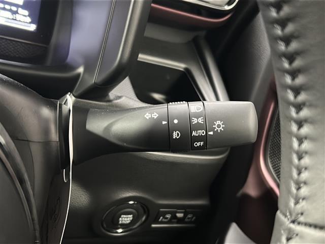 スペーシアカスタム ハイブリッドＸＳターボ　禁煙　４ＷＤ　ターボ　ＯＰ９型ナビ　全方位モニター　ＨＵＤ　レーダークルーズコントロール　ハーフレザー　シートヒーター　両側パワースライドドア　コーナーセンサー　サーキュレーター　ＬＥＤライト　フォグ（14枚目）