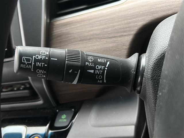 フリードハイブリッド ハイブリッド・Ｇ　禁煙　７人乗　社外ナビ　バックカメラ　シートヒータ　ホンダセンシング　レーダークルーズコントロール　両側パワースライドドア　ＬＥＤヘッドライト　アクティブコーナリングライト　ロールサンシェード（10枚目）