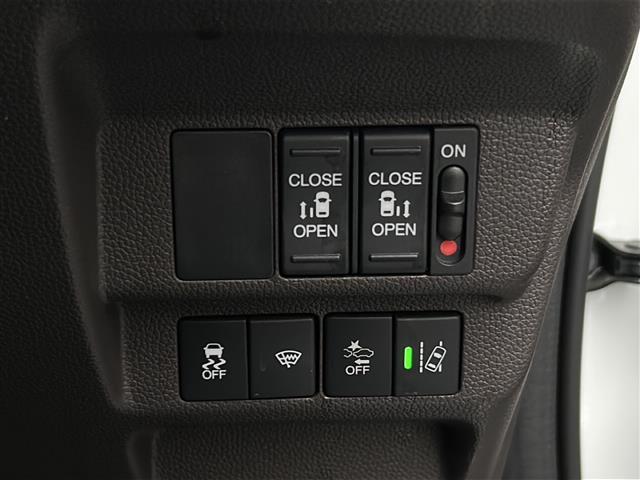 フリードハイブリッド ハイブリッド・Ｇ　禁煙　７人乗　社外ナビ　バックカメラ　シートヒータ　ホンダセンシング　レーダークルーズコントロール　両側パワースライドドア　ＬＥＤヘッドライト　アクティブコーナリングライト　ロールサンシェード（16枚目）