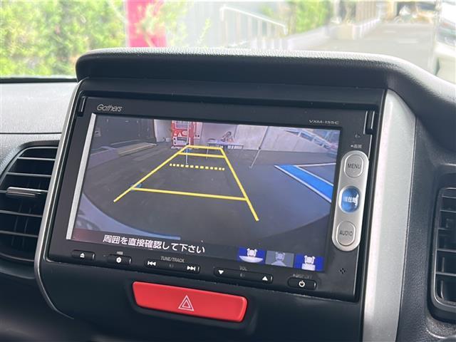 N-BOX G SSパッケージ 禁煙☆CTBA☆純正ナビ☆バックカメラ☆両側パワースライドドア☆スマートキー☆スペアキー☆純正アルミホイール☆ステアリングスイッチ☆純正フロアマット☆ドアバイザー☆ヘッドライトレベライザー(4枚目)