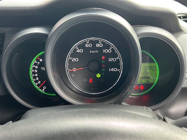 N-BOX G SSパッケージ 禁煙☆CTBA☆純正ナビ☆バックカメラ☆両側パワースライドドア☆スマートキー☆スペアキー☆純正アルミホイール☆ステアリングスイッチ☆純正フロアマット☆ドアバイザー☆ヘッドライトレベライザー(7枚目)