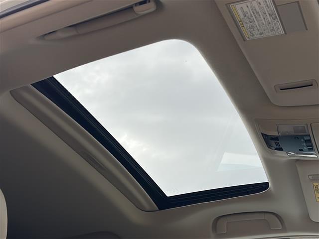 ランドクルーザープラド TX Lパッケージ マットブラックエディション 禁煙 サンルーフ アルパイン9インチナビ DVD/DTV/Bluetooth バックカメラ レーダークルーズコントロール ベージュレザーシート シートヒーター シートベンチレーション LEDライト(2枚目)