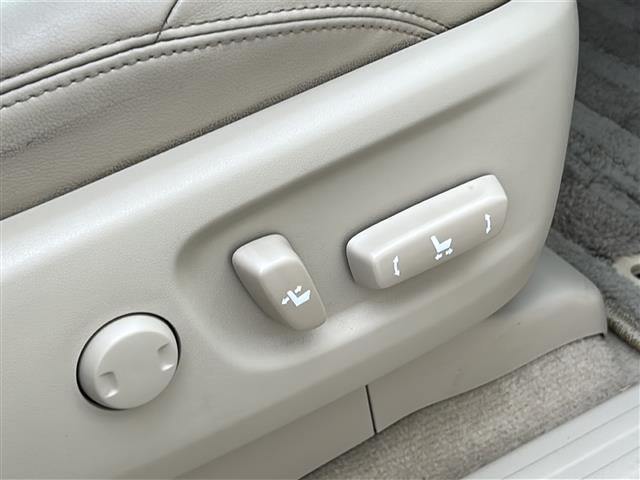 ランドクルーザープラド TX Lパッケージ マットブラックエディション 禁煙 サンルーフ アルパイン9インチナビ DVD/DTV/Bluetooth バックカメラ レーダークルーズコントロール ベージュレザーシート シートヒーター シートベンチレーション LEDライト(19枚目)