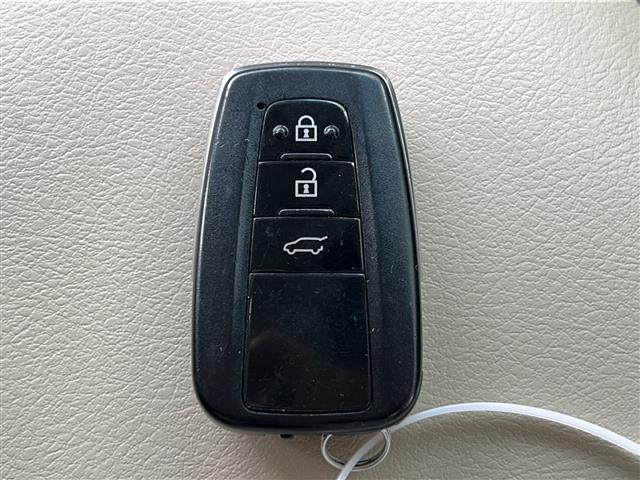 ランドクルーザープラド TX Lパッケージ マットブラックエディション 禁煙 サンルーフ アルパイン9インチナビ DVD/DTV/Bluetooth バックカメラ レーダークルーズコントロール ベージュレザーシート シートヒーター シートベンチレーション LEDライト(22枚目)