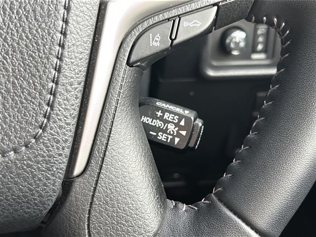 ランドクルーザープラド TX Lパッケージ マットブラックエディション 禁煙車 ブラックルーフレール ムーンルーフ トヨタセーフティセンス PCS LDA RSA LEDオートライト ETC2.0 純正9インチナビ 純正フロアマット スマートキー スペアキー(12枚目)