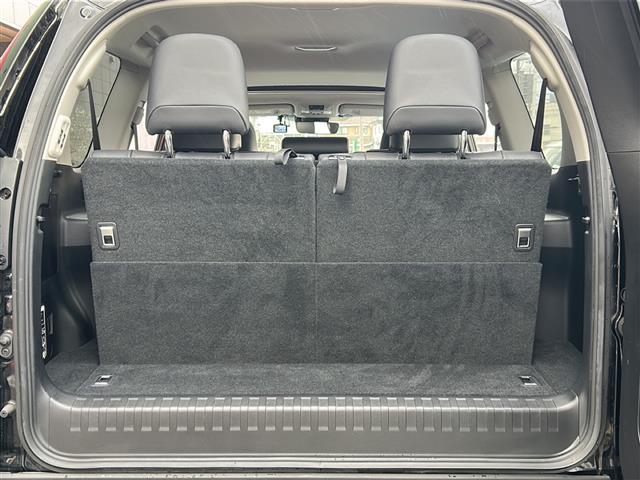 ランドクルーザープラド TX Lパッケージ マットブラックエディション 禁煙車 ブラックルーフレール ムーンルーフ トヨタセーフティセンス PCS LDA RSA LEDオートライト ETC2.0 純正9インチナビ 純正フロアマット スマートキー スペアキー(32枚目)