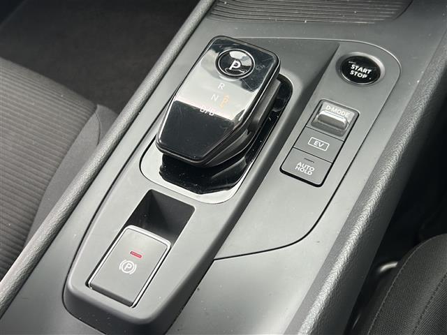 ノート S 禁煙 社外ナビ  アラウンドビューモニター エマージェンシーブレーキ 速度標識認識 道路標識認識 BSW ETC インテリジェントルームミラー コーナーセンサー ハイビームアシスト スマートキー(6枚目)