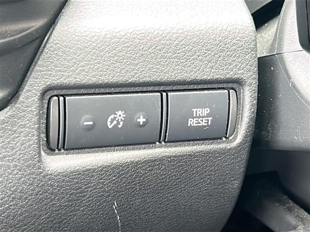 ノート S 禁煙 社外ナビ  アラウンドビューモニター エマージェンシーブレーキ 速度標識認識 道路標識認識 BSW ETC インテリジェントルームミラー コーナーセンサー ハイビームアシスト スマートキー(19枚目)