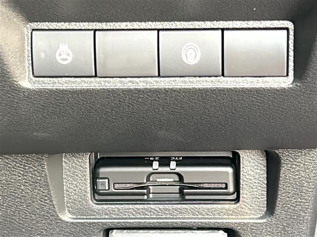 オーラ G FOUR 禁煙 4WD 純正9型ナビ アラウンドビューモニター インテリジェントルームミラー 前ドライブレコーダー シートヒーター ステアリングヒーター ハーフレザー 衝突軽減 LEDヘッドライト ETC(18枚目)