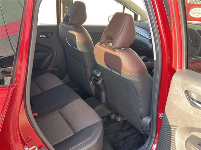 オーラ G FOUR 禁煙 4WD 純正9型ナビ アラウンドビューモニター インテリジェントルームミラー 前ドライブレコーダー シートヒーター ステアリングヒーター ハーフレザー 衝突軽減 LEDヘッドライト ETC(25枚目)