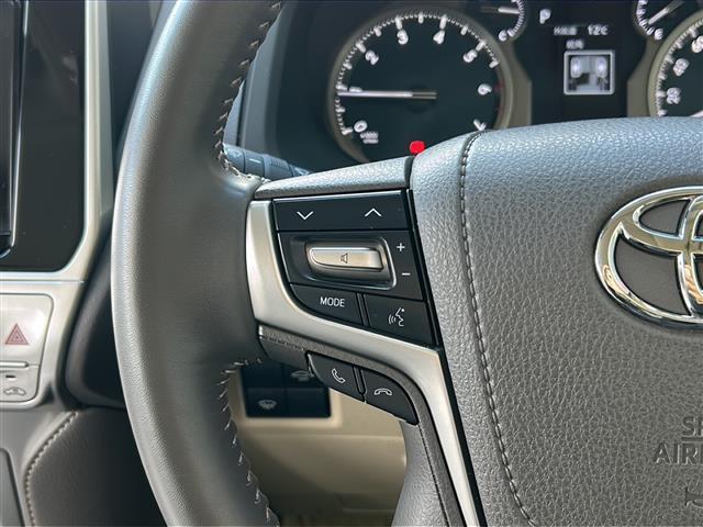 ランドクルーザープラド TX Lパッケージ マットブラックエディション 禁煙 7人乗 ムーンルーフ 純正9型ナビ バックカメラ HDMI/USB ドライブレコーダー ETC レザーシート シートヒーター/ベンチレーション ヘッドランプウォッシャー LEDヘッドランプ(8枚目)