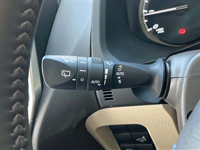 ランドクルーザープラド TX Lパッケージ マットブラックエディション 禁煙 7人乗 ムーンルーフ 純正9型ナビ バックカメラ HDMI/USB ドライブレコーダー ETC レザーシート シートヒーター/ベンチレーション ヘッドランプウォッシャー LEDヘッドランプ(10枚目)