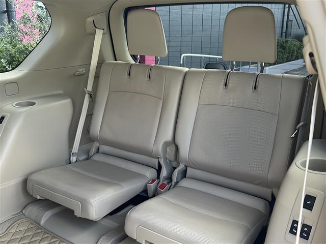 ランドクルーザープラド TX Lパッケージ マットブラックエディション 禁煙 7人乗 ムーンルーフ 純正9型ナビ バックカメラ HDMI/USB ドライブレコーダー ETC レザーシート シートヒーター/ベンチレーション ヘッドランプウォッシャー LEDヘッドランプ(28枚目)