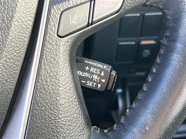 ヴェルファイア ２．５Ｚ　禁煙　アルパイン１１型ナビ　１２型フリップダウンモニター　プリクラッシュセーフティ　両側パワースライドドア　オートマチックハイビーム　ＬＥＤヘッドライト　クリアランスソナー　レーダー探知機　ＥＴＣ（12枚目）