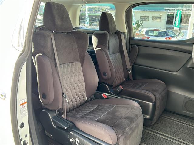 ヴェルファイア ２．５Ｚ　禁煙　アルパイン１１型ナビ　１２型フリップダウンモニター　プリクラッシュセーフティ　両側パワースライドドア　オートマチックハイビーム　ＬＥＤヘッドライト　クリアランスソナー　レーダー探知機　ＥＴＣ（22枚目）