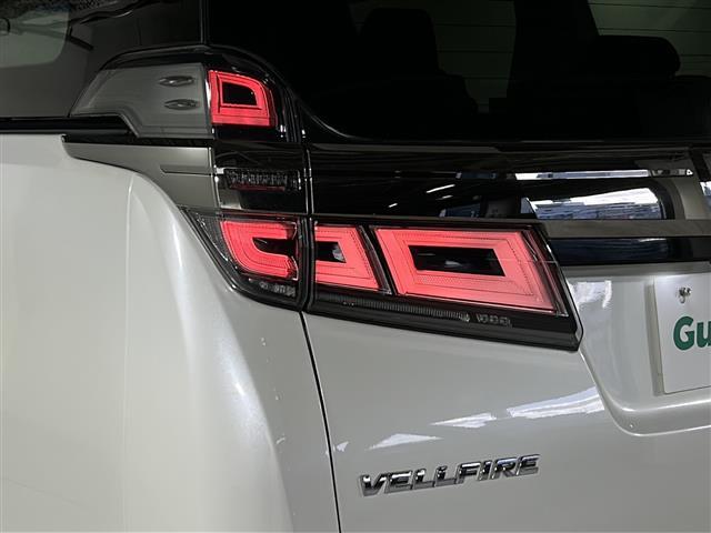 ヴェルファイア ２．５Ｚ　禁煙　アルパイン１１型ナビ　１２型フリップダウンモニター　プリクラッシュセーフティ　両側パワースライドドア　オートマチックハイビーム　ＬＥＤヘッドライト　クリアランスソナー　レーダー探知機　ＥＴＣ（39枚目）