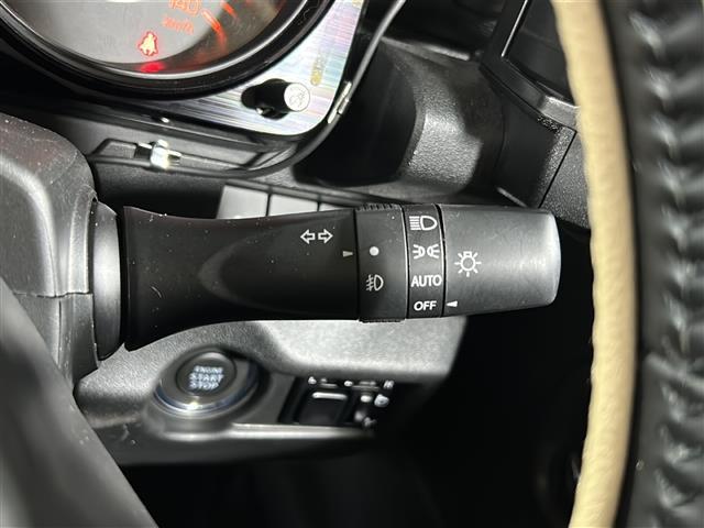 ジムニー XC 禁煙 社外フローティングナビ バックカメラ クルーズコントロール LEDヘッドライト フォグランプ ETC ルーフキャリア 革調シートカバー OPフロントグリル 社外16インチアルミ ミラー型ドラレコ(10枚目)