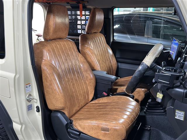 ジムニー XC 禁煙 社外フローティングナビ バックカメラ クルーズコントロール LEDヘッドライト フォグランプ ETC ルーフキャリア 革調シートカバー OPフロントグリル 社外16インチアルミ ミラー型ドラレコ(19枚目)