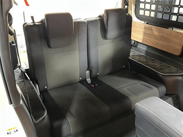 ジムニー XC 禁煙 社外フローティングナビ バックカメラ クルーズコントロール LEDヘッドライト フォグランプ ETC ルーフキャリア 革調シートカバー OPフロントグリル 社外16インチアルミ ミラー型ドラレコ(20枚目)