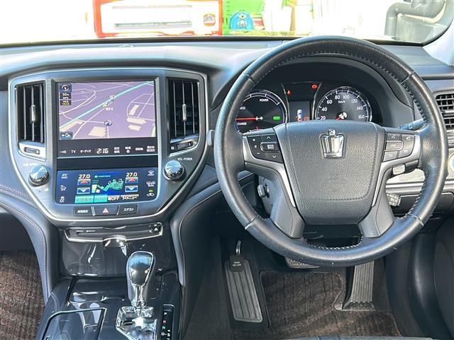 クラウンハイブリッド アスリートG 禁煙 純正ナビ バックカメラ プリクラッシュ レーダークルーズコントロール オートマチックハイビーム ETC 黒革シート シートヒーター/ベンチレーション ステアリングヒータ 18インチアルミホイール(2枚目)