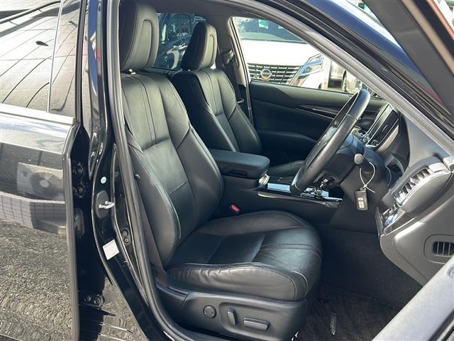 クラウンハイブリッド アスリートG 禁煙 純正ナビ バックカメラ プリクラッシュ レーダークルーズコントロール オートマチックハイビーム ETC 黒革シート シートヒーター/ベンチレーション ステアリングヒータ 18インチアルミホイール(26枚目)