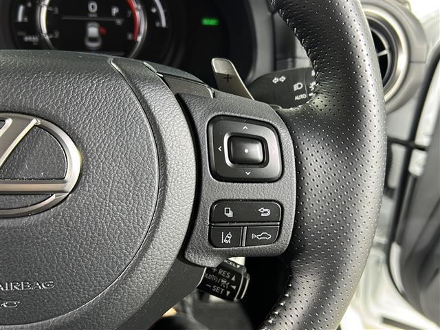 ＩＳ ＩＳ３００ｈ　Ｆスポーツ　禁煙　ムーンルーフ　パノラミックビューモニター　パドルシフト　レーダークルーズコントロール　シートヒーター　ステアリングヒーター　パワーシート　ＬＥＤヘッドライト　ドライブレコーダー　ＥＴＣ２．０（18枚目）