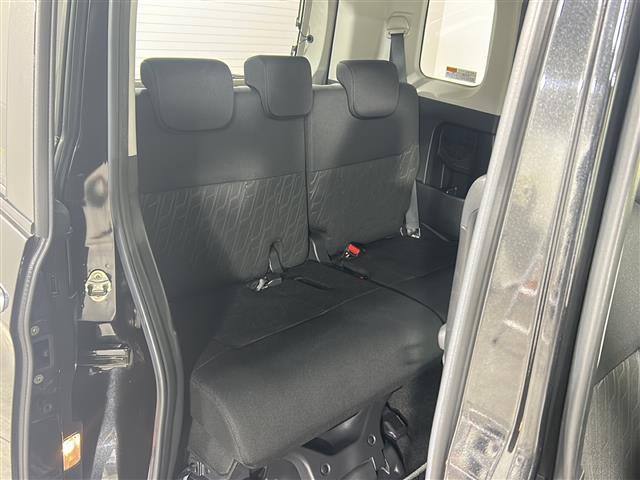 タンク Ｇ　コージーエディション　禁煙車　純正ナビ　ビルトインＥＴＣ　バックカメラ　前方ドライブレコーダー　両側パワースライドドア　シートヒーター　クルーズコントロール　純正フロアマット　ハロゲンヘッドライト　衝突被害軽減ブレーキ（21枚目）