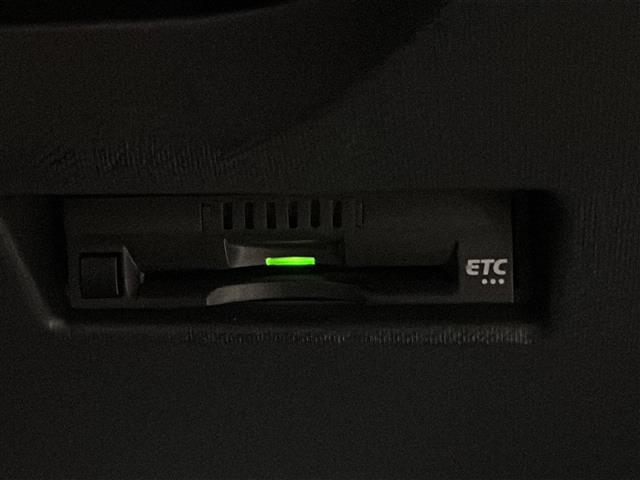 アクア Sスタイルブラック 禁煙 純正ナビ バックカメラ トヨタセーフティセンス プリクラッシュセーフティ オートマチックハイビーム ドライブレコーダー ETC ドアバイザー モデリスタアルミホイール LEDヘッドライト(17枚目)