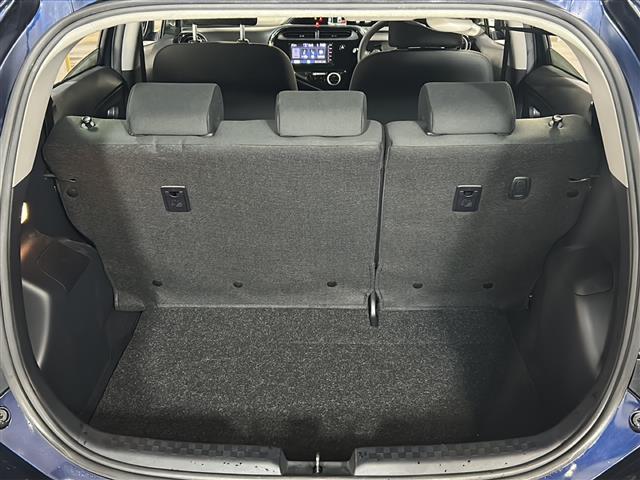 アクア Sスタイルブラック 禁煙 純正ナビ バックカメラ トヨタセーフティセンス プリクラッシュセーフティ オートマチックハイビーム ドライブレコーダー ETC ドアバイザー モデリスタアルミホイール LEDヘッドライト(26枚目)