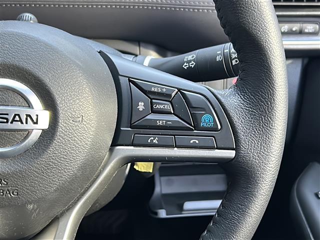 セレナ ハイウェイスターV 禁煙 純正10型ナビ プロパイロット アラウンドビューモニタ インテリジェントルームミラ BSW 両側パワースライドドア ドライブレコーダー ETC 電動パーキング オートホールド セーフティパックA(11枚目)