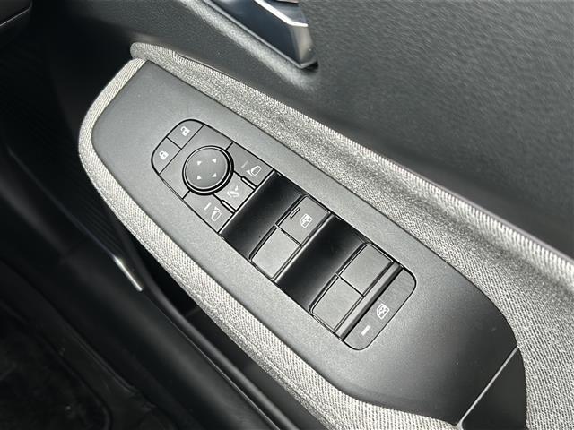 オーラ G レザーエディション 禁煙 プロパイロット BOSEサウンド 純正ナビ フルセグTV/Bluetooth/USB アラウンドビューモニター レザーシート シートヒーター ワイヤレス充電 ステアリングヒーター ETC LED(18枚目)