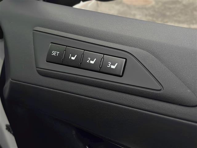 アルファード 2.5S Cパッケージ 禁煙 ツインムーンルーフ モデリスタエアロ デジタルインナーミラー BSM バックカメラ 3眼LEDヘッドライト パワーバックドア AC100V100W電源 シートヒーター/ベンチレーション ETC(16枚目)