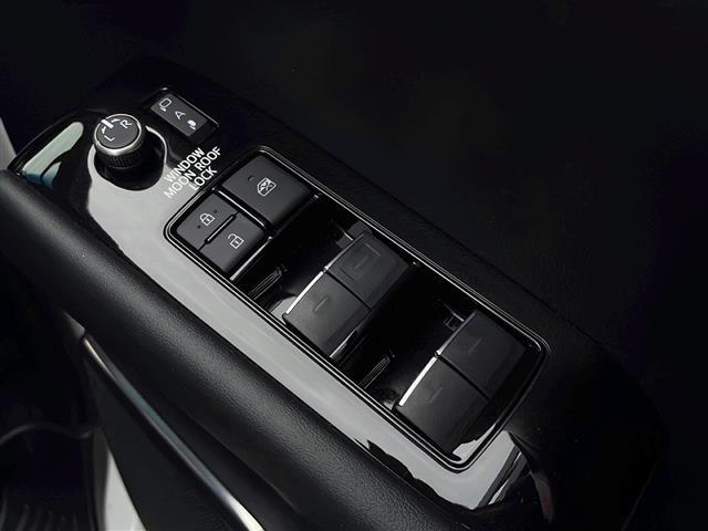 アルファード 2.5S Cパッケージ 禁煙 ツインムーンルーフ モデリスタエアロ デジタルインナーミラー BSM バックカメラ 3眼LEDヘッドライト パワーバックドア AC100V100W電源 シートヒーター/ベンチレーション ETC(17枚目)