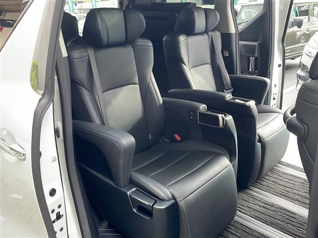 アルファード 2.5S Cパッケージ 禁煙 ツインムーンルーフ モデリスタエアロ デジタルインナーミラー BSM バックカメラ 3眼LEDヘッドライト パワーバックドア AC100V100W電源 シートヒーター/ベンチレーション ETC(26枚目)