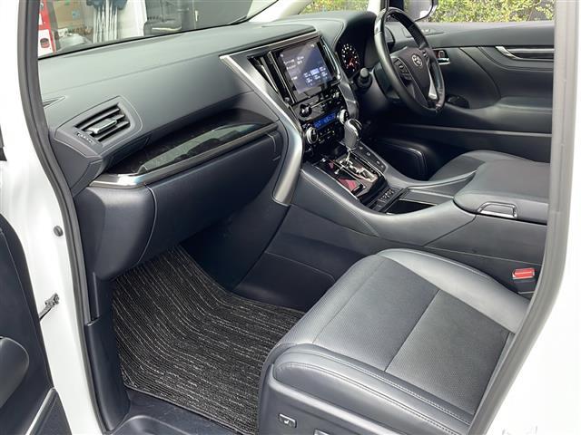 アルファード 2.5S Cパッケージ 禁煙 ツインムーンルーフ モデリスタエアロ デジタルインナーミラー BSM バックカメラ 3眼LEDヘッドライト パワーバックドア AC100V100W電源 シートヒーター/ベンチレーション ETC(29枚目)