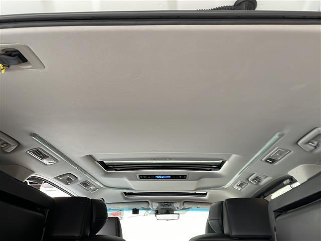 アルファード 2.5S Cパッケージ 禁煙 ツインムーンルーフ モデリスタエアロ デジタルインナーミラー BSM バックカメラ 3眼LEDヘッドライト パワーバックドア AC100V100W電源 シートヒーター/ベンチレーション ETC(33枚目)